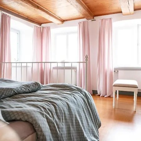 Historische Fuer 12 Personen Feriehus Ehingen (Alb-Donau)