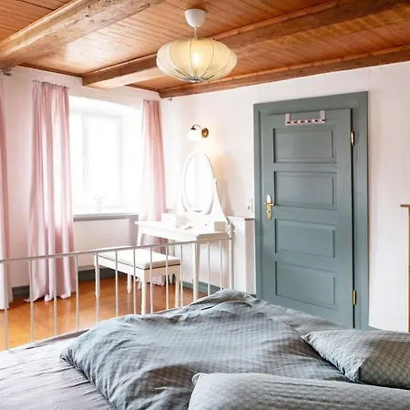 Historische Fuer 12 Personen * Ehingen (Alb-Donau)