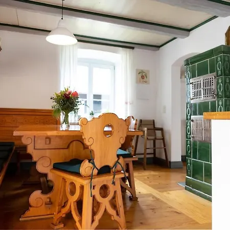 Feriehus Historische Fuer 12 Personen *